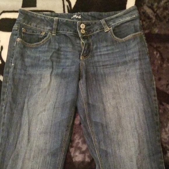 AE Flare Bottom Jeans - Picture 1 of 3